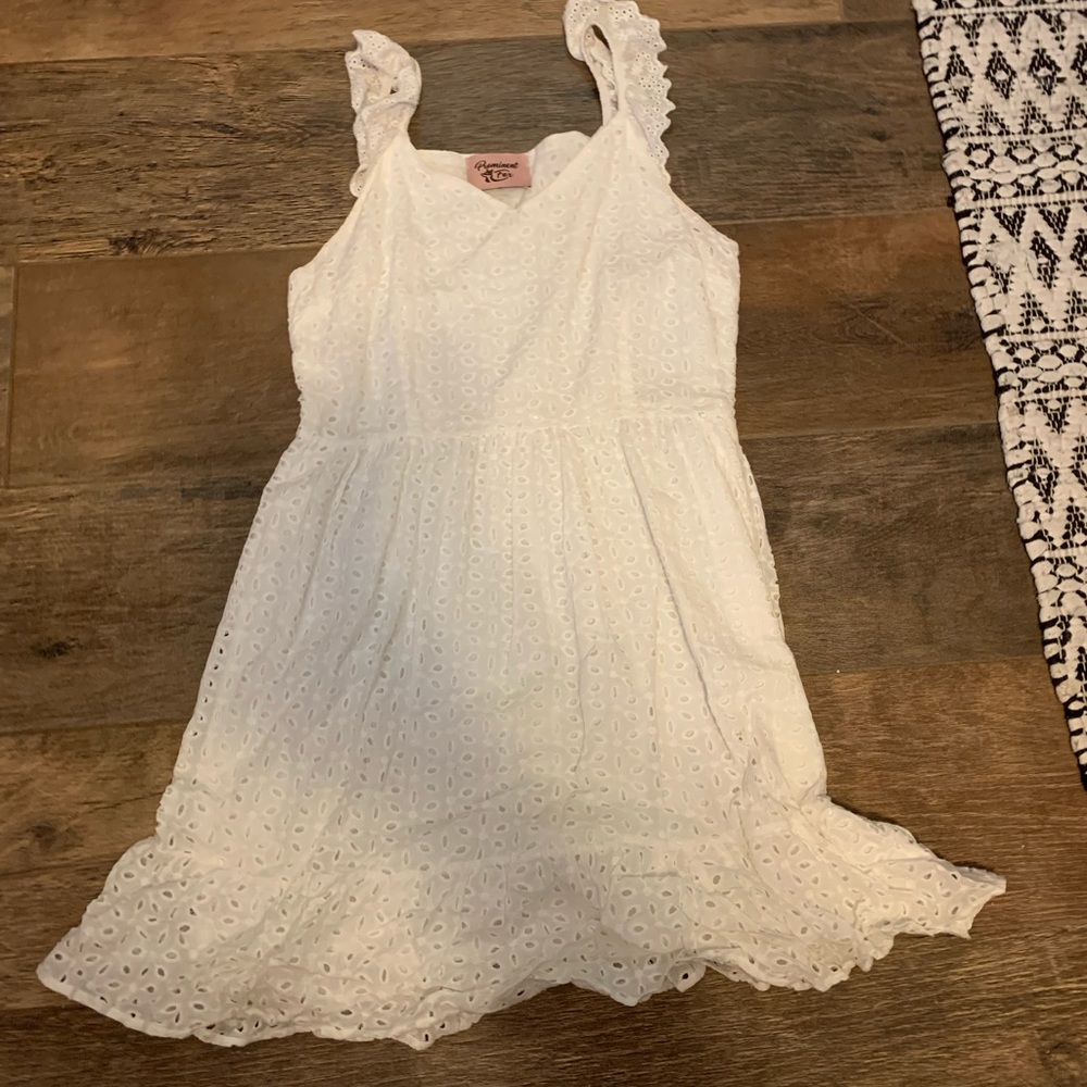 White lace dress